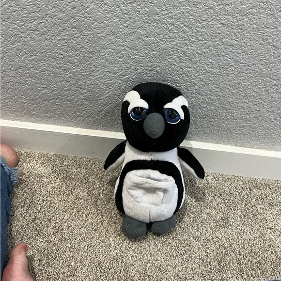 Petting zoos bright eyed penguin plush - Picture 6 of 6